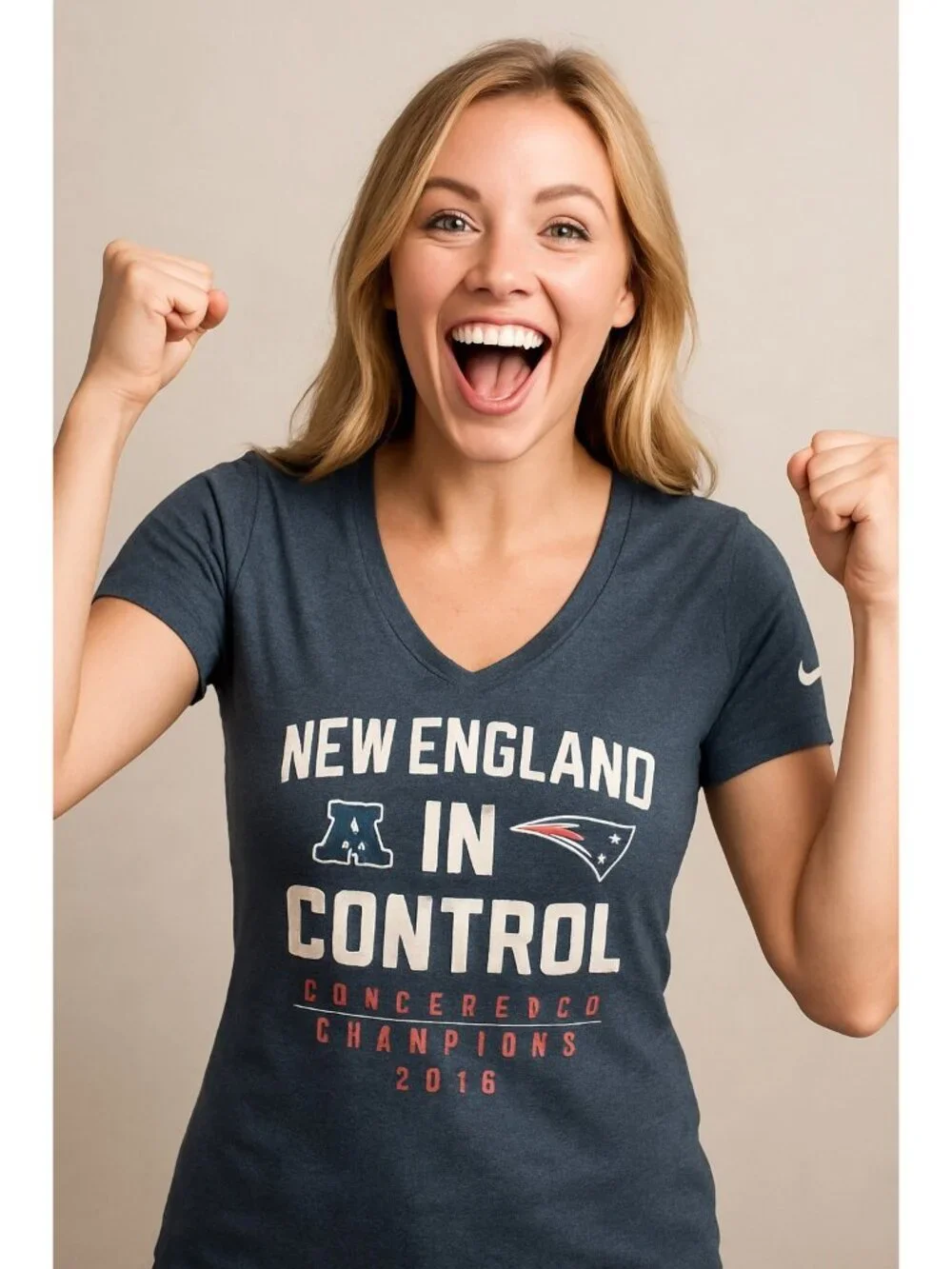 Nike Shirt Medium Navy New England Patriots AFC Champions V-Neck Tee Streetwear